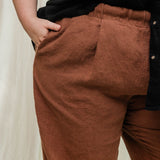 Andy Trouser in Midweight Linen Cedar#color_cedar