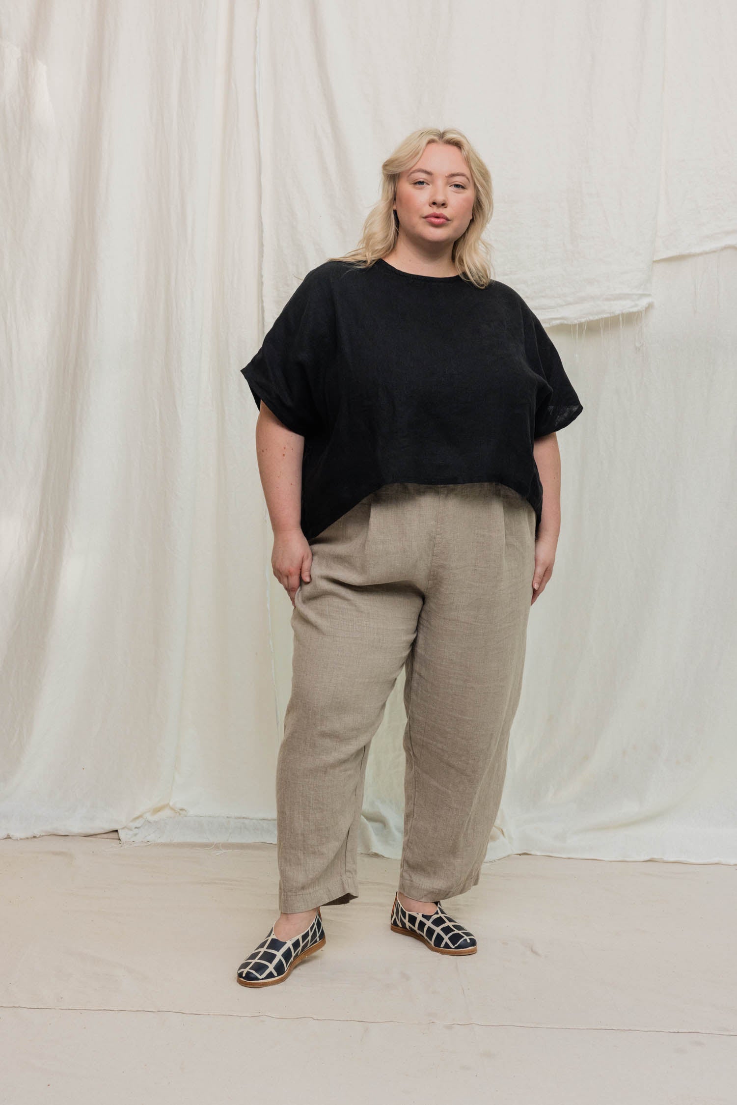 Andy Trouser in Midweight Linen Flax#color_flax