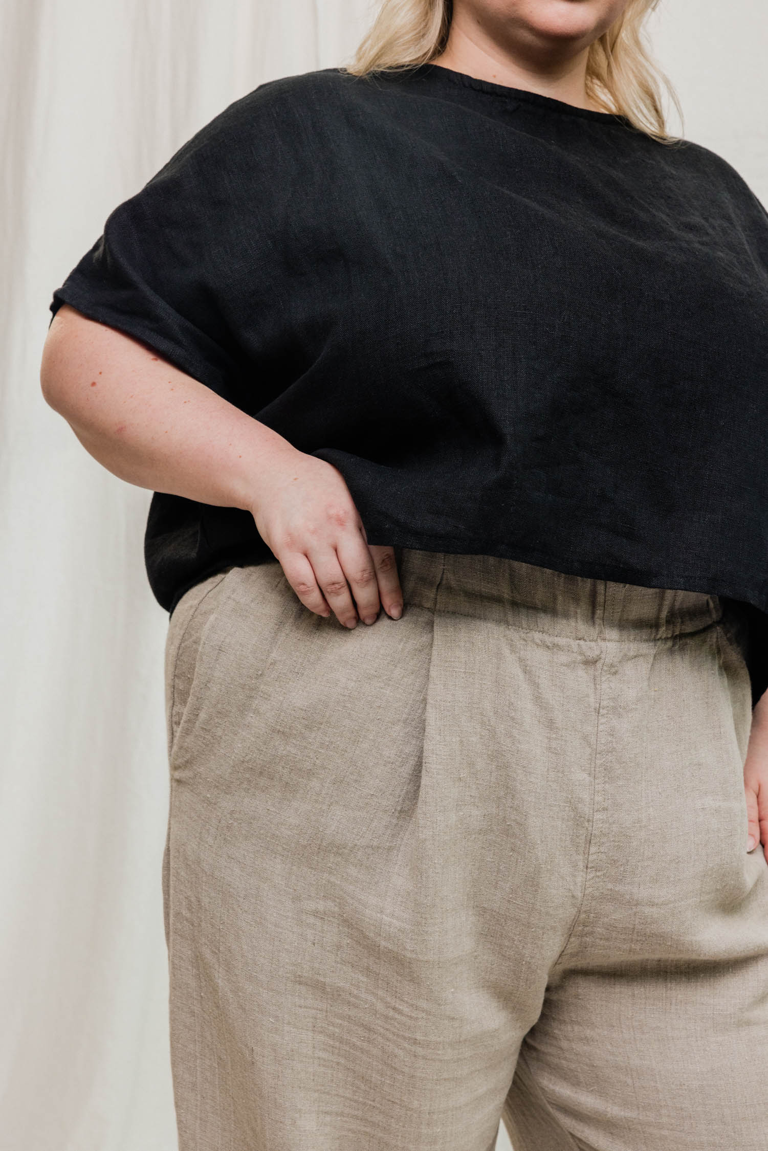 Andy Trouser in Midweight Linen Flax#color_flax