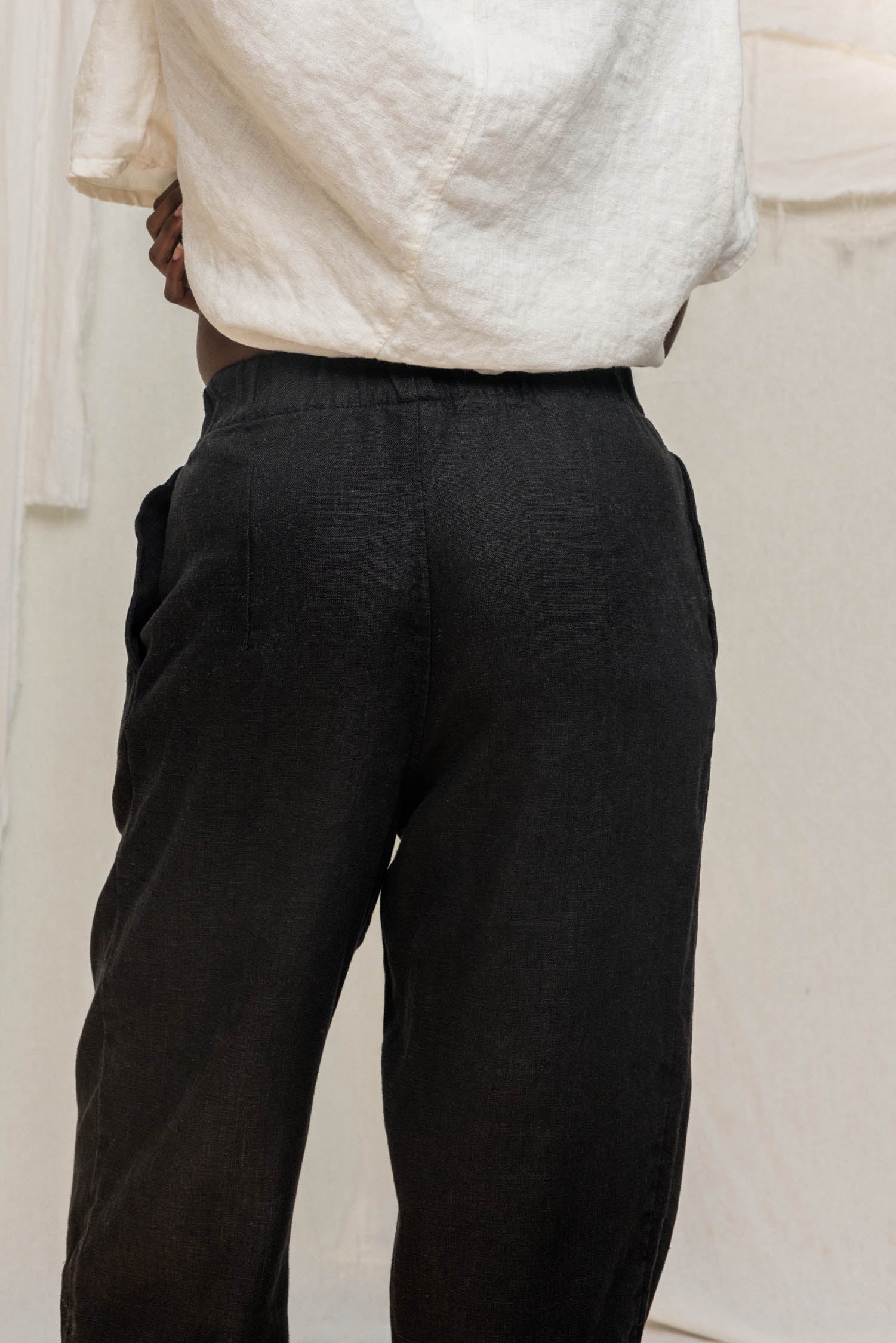 Andy Trouser in Midweight Linen Ink#color_ink