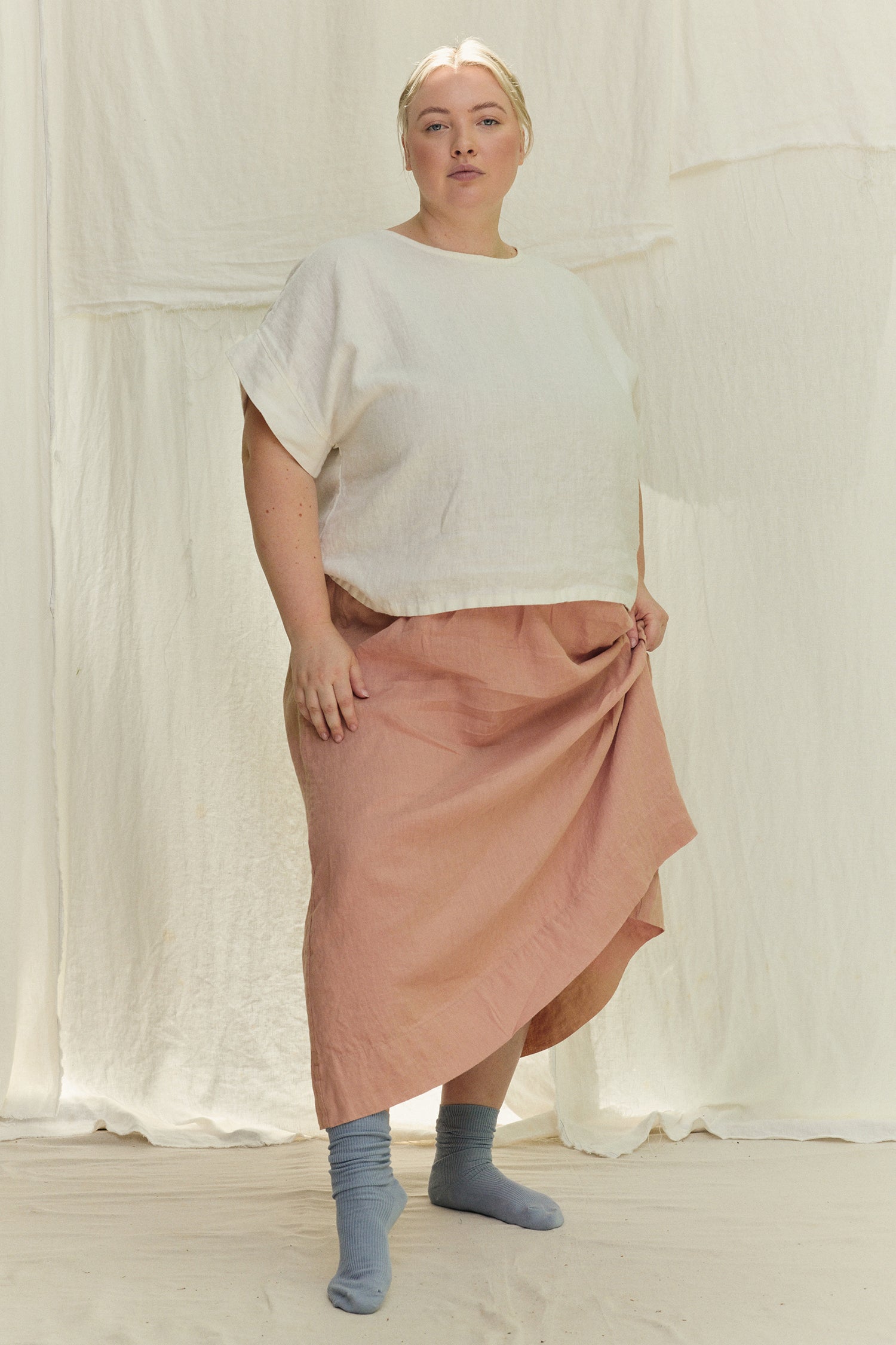 Bel Skirt in Lightweight Linen Canyon#color_canyon