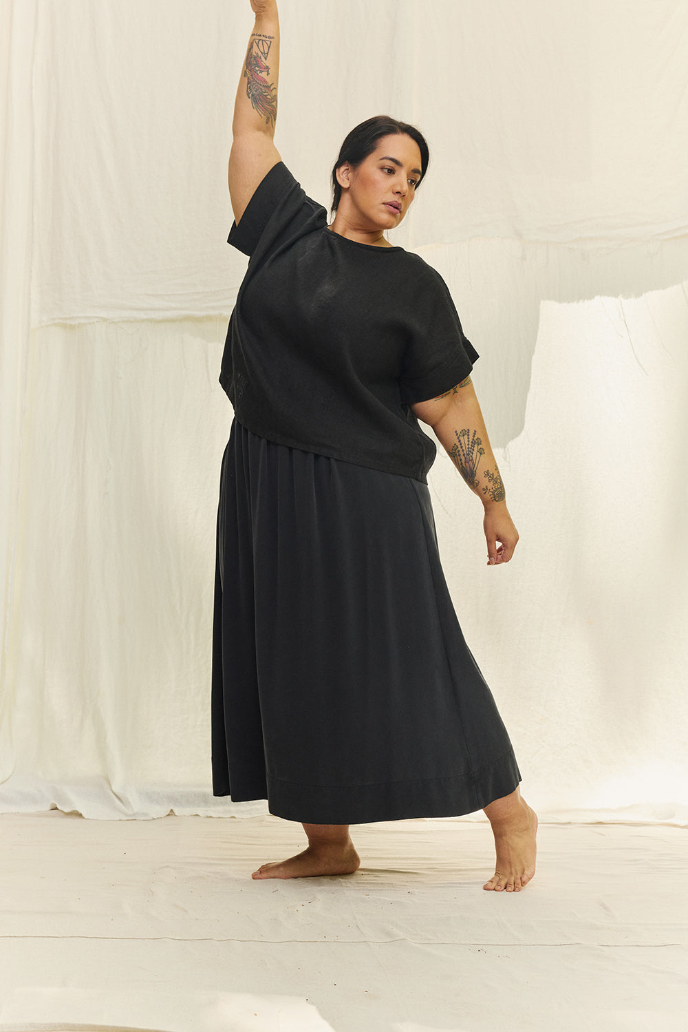 Bel Skirt in Washable Silk Graphite#color_graphite
