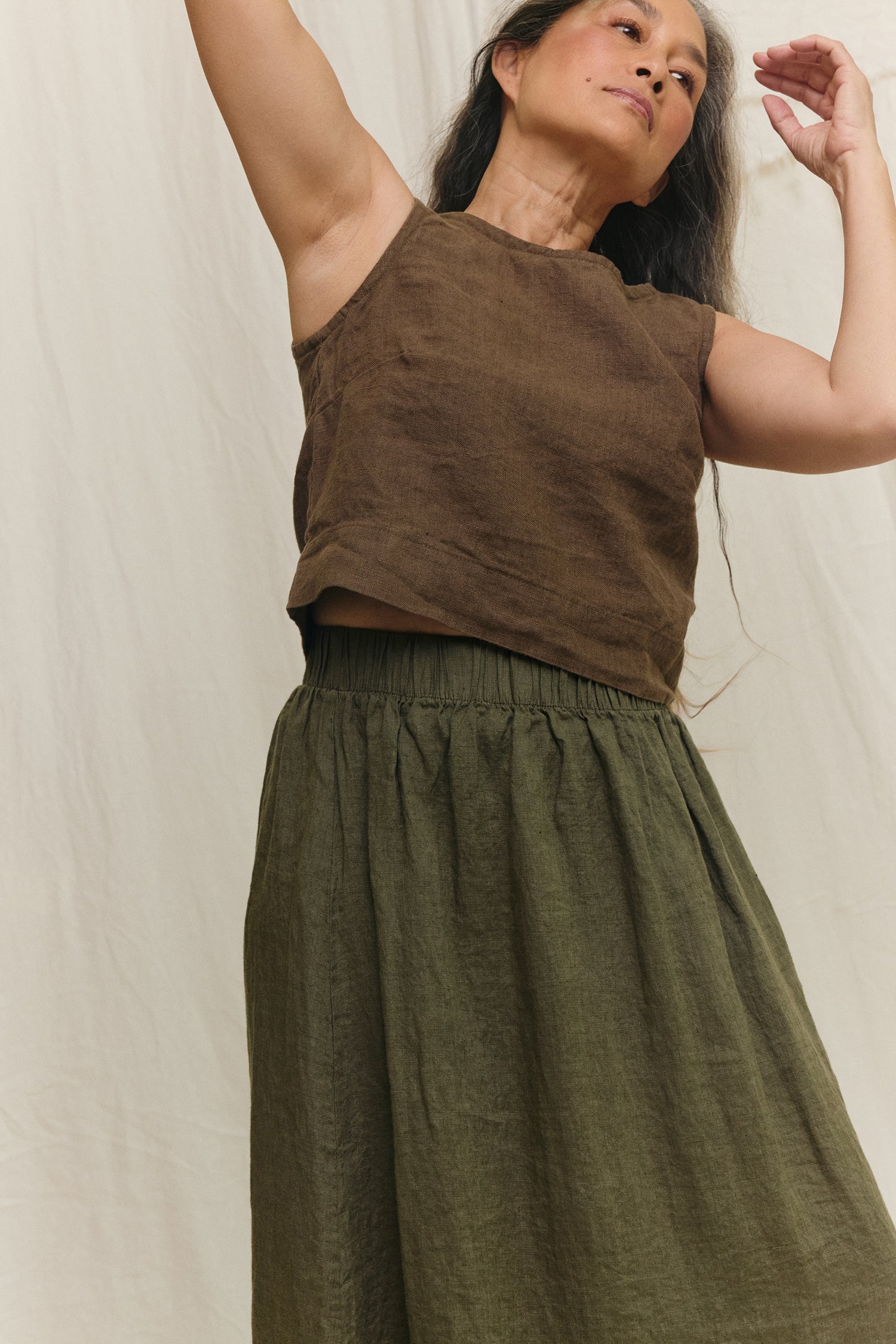 Bel Skirt in Lightweight Linen Lichen#color_lichen