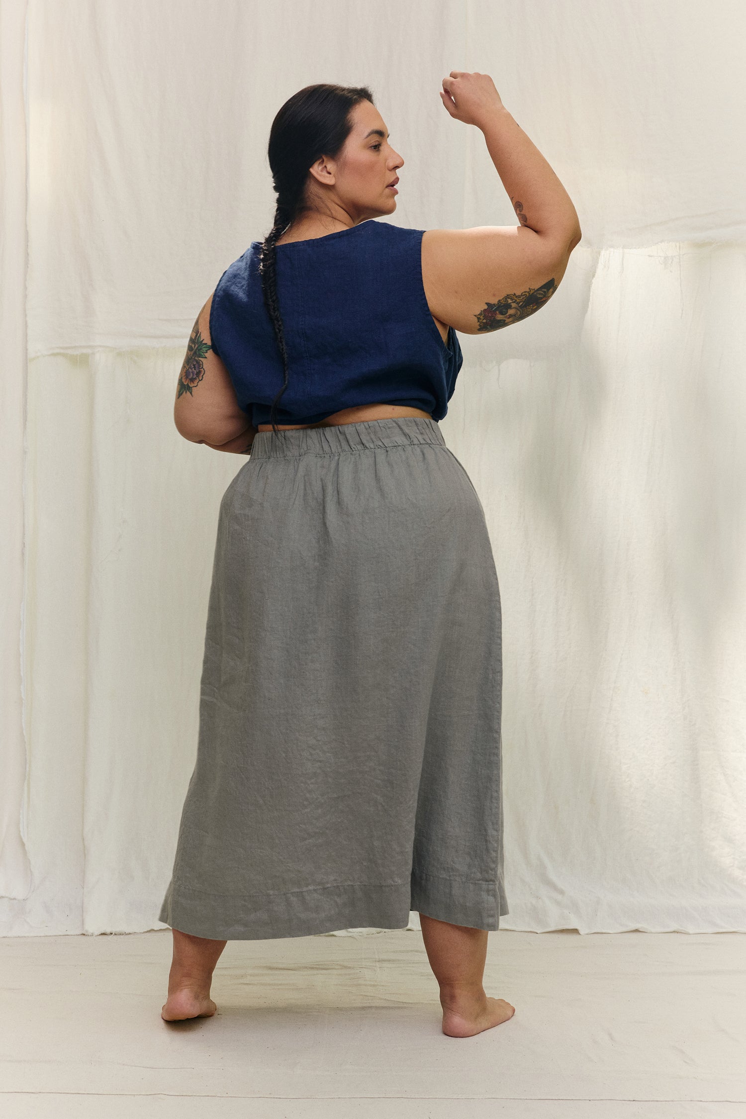 Bel Skirt in Lightweight Linen Overcast#color_overcast