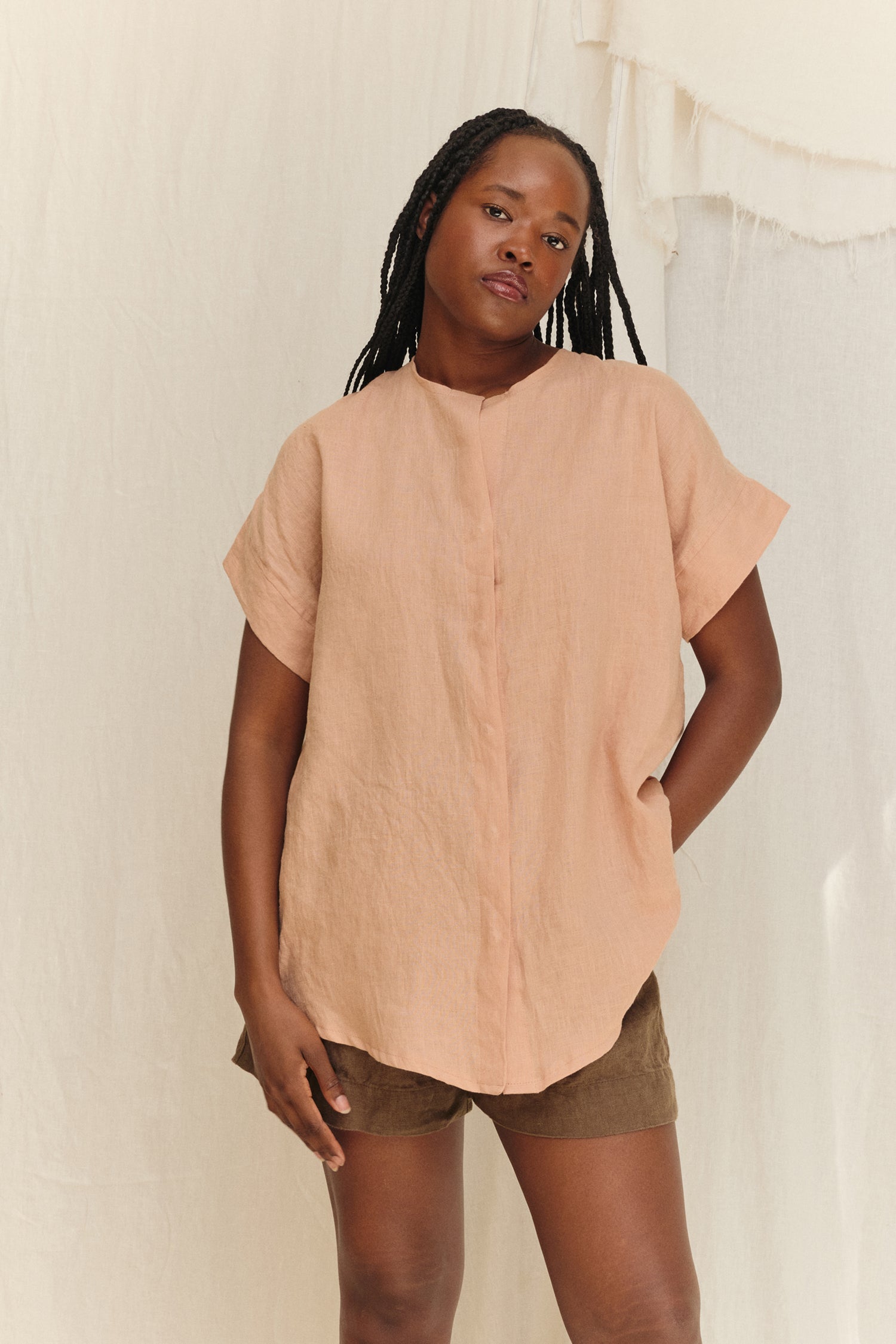 Georgia Snap Top in Lightweight Linen Canyon#color_canyon