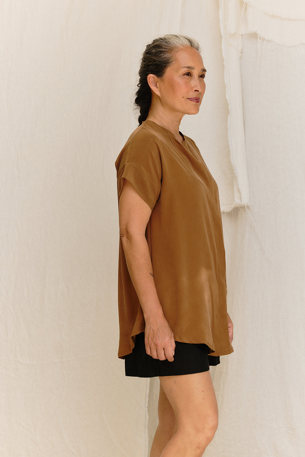 Georgia Snap Top in Washable Silk Ochre#color_ochre