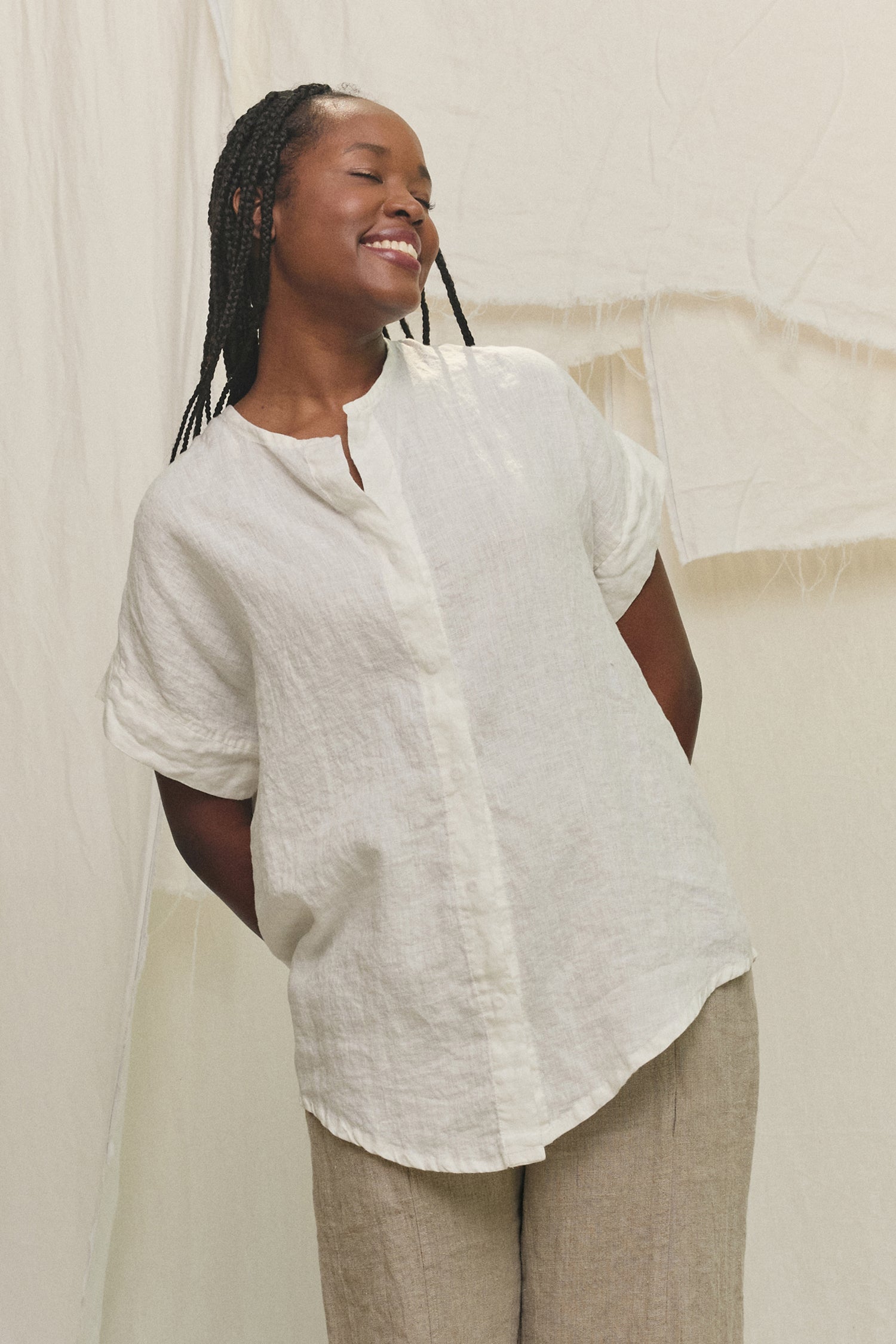 Georgia Snap Top in Lightweight Linen Salt#color_salt