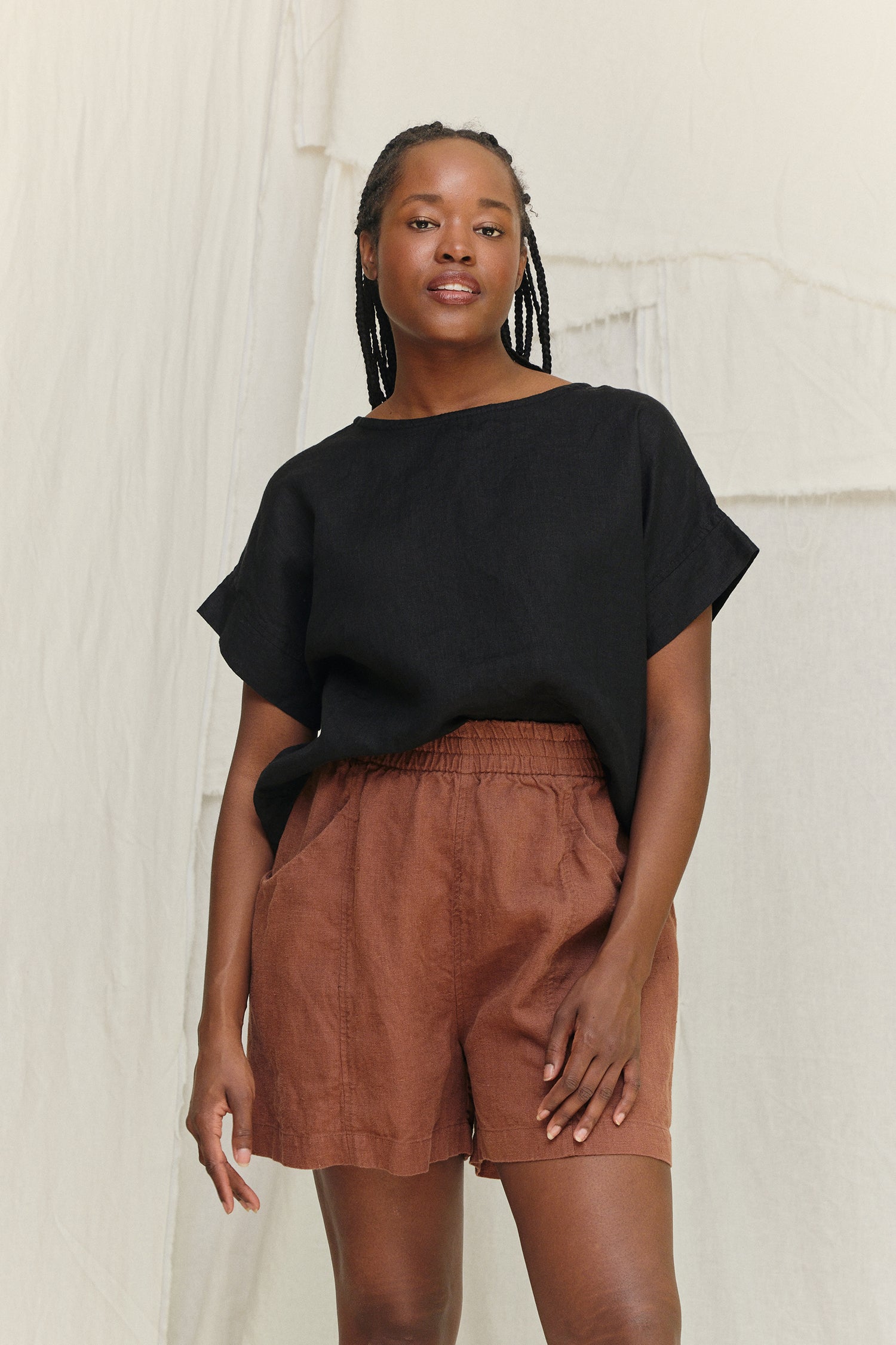 Georgia Tee in Lightweight Linen Ink#color_ink