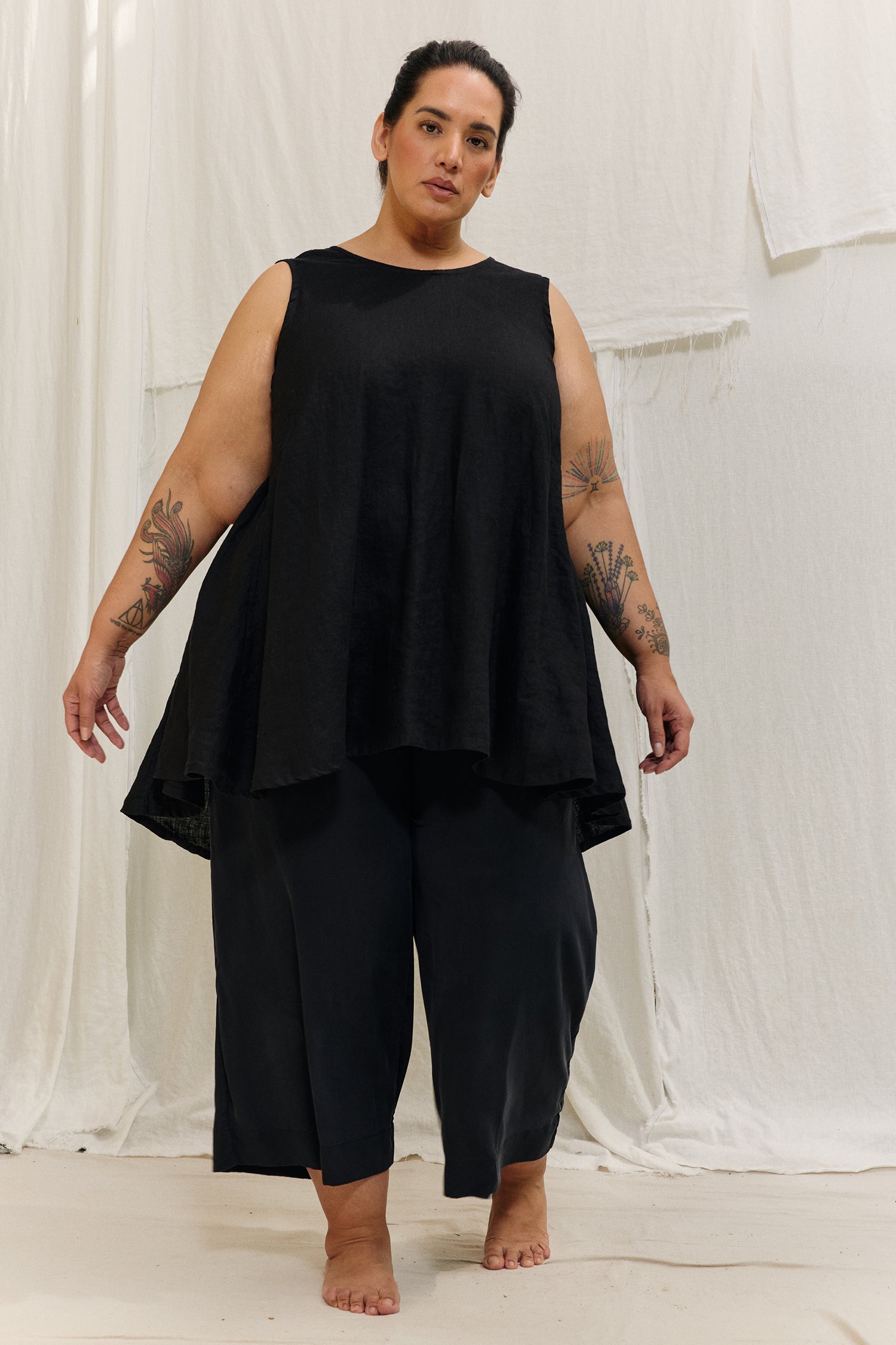 Harlow Tunic in Lightweight Linen Ink#color_ink
