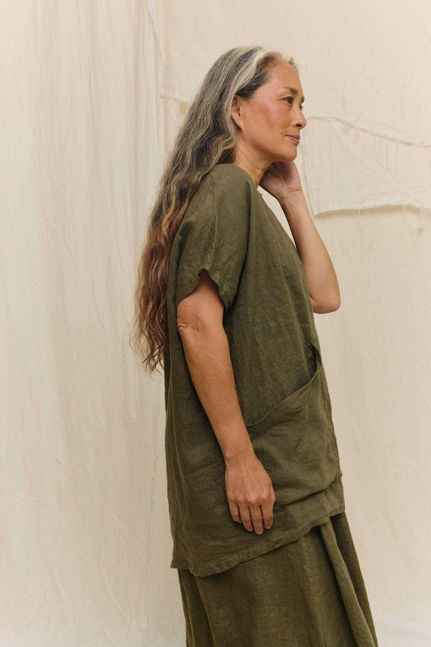 Harper Tunic in Lightweight Linen Lichen#color_lichen