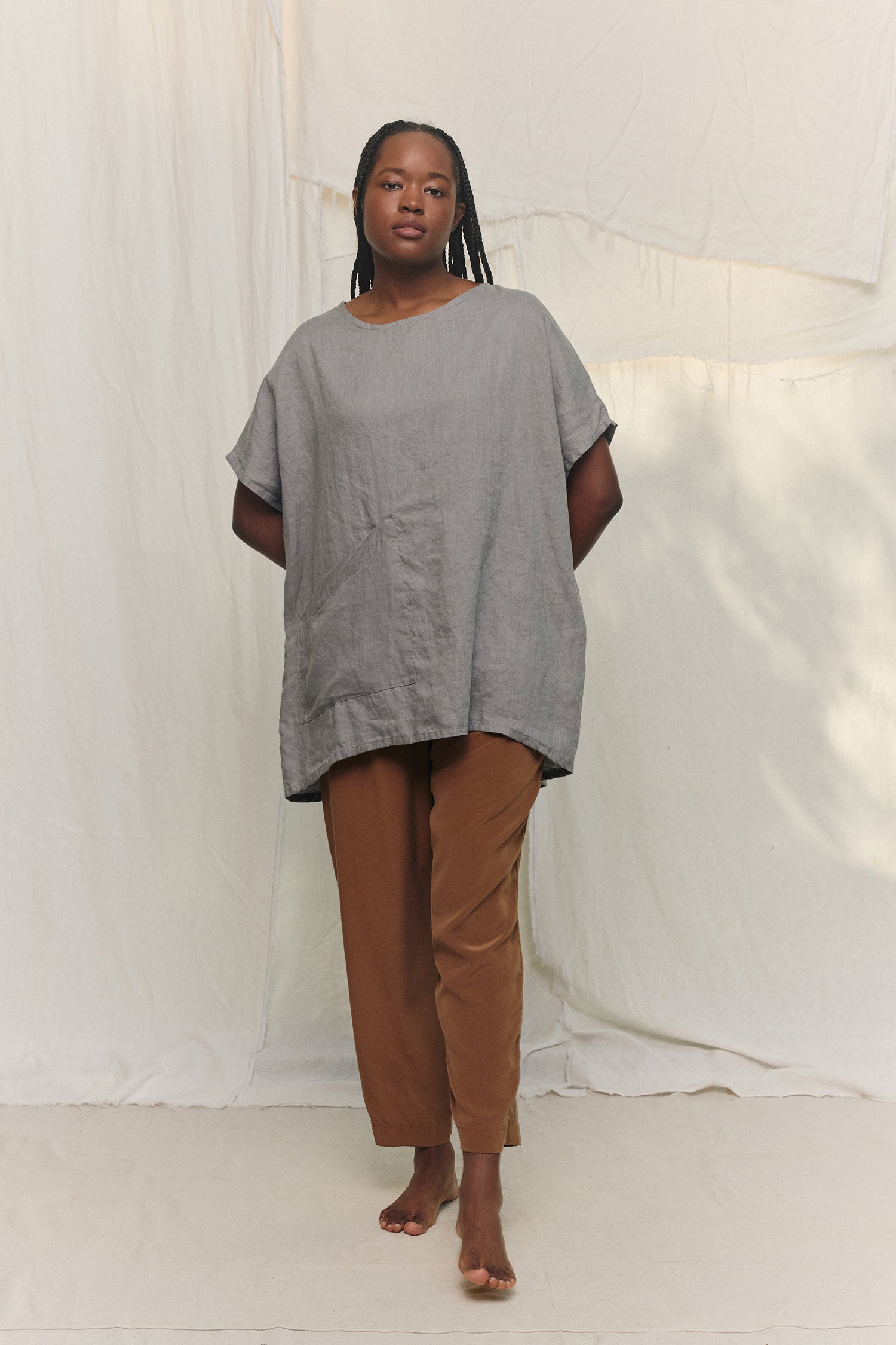 Harper Tunic in Lightweight Linen Overcast#color_overcast
