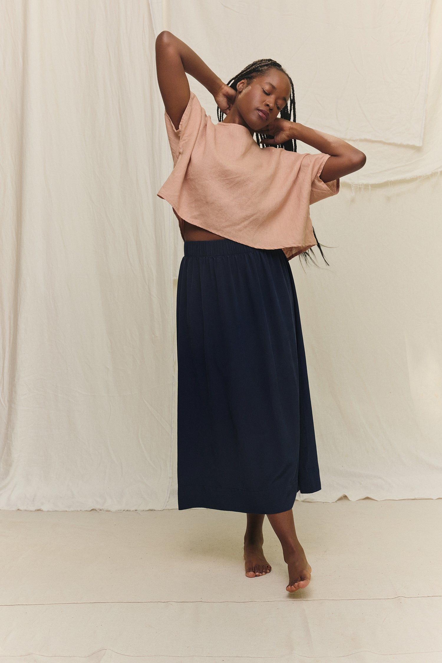 Linn Tee in Lightweight Linen Canyon#color_canyon