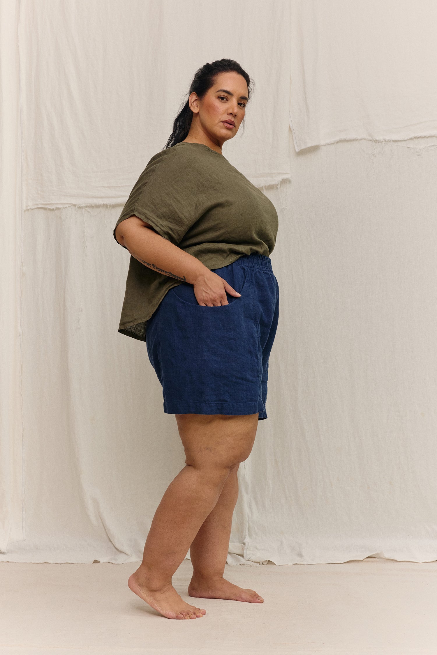 Linn Tee in Lightweight Linen Lichen#color_lichen
