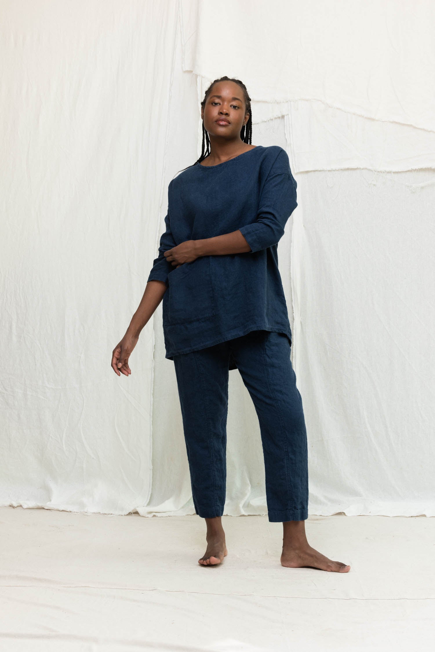 Long Sleeve Harper Tunic in Midweight Linen Indigo#color_indigo