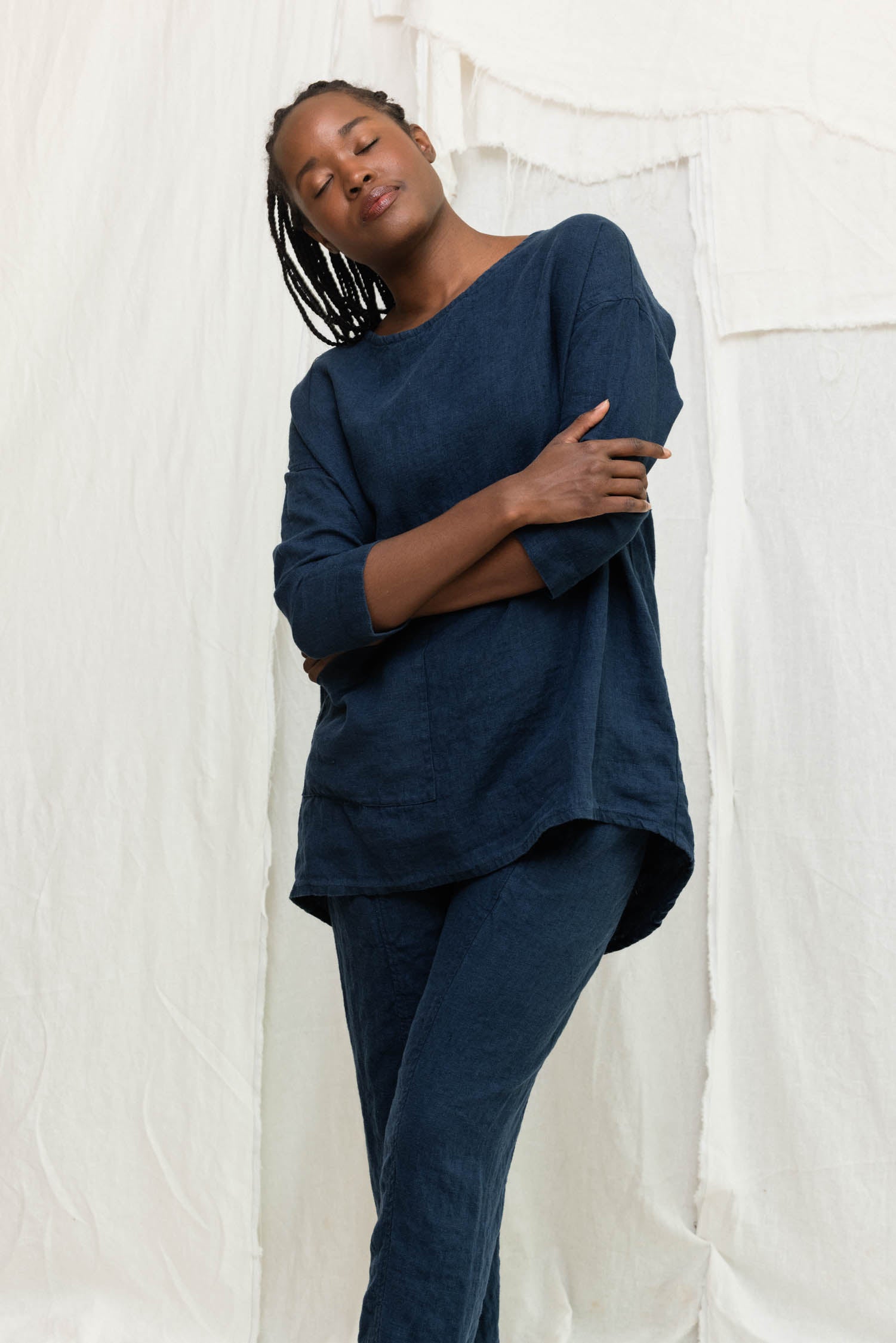 Long Sleeve Harper Tunic in Midweight Linen Indigo#color_indigo
