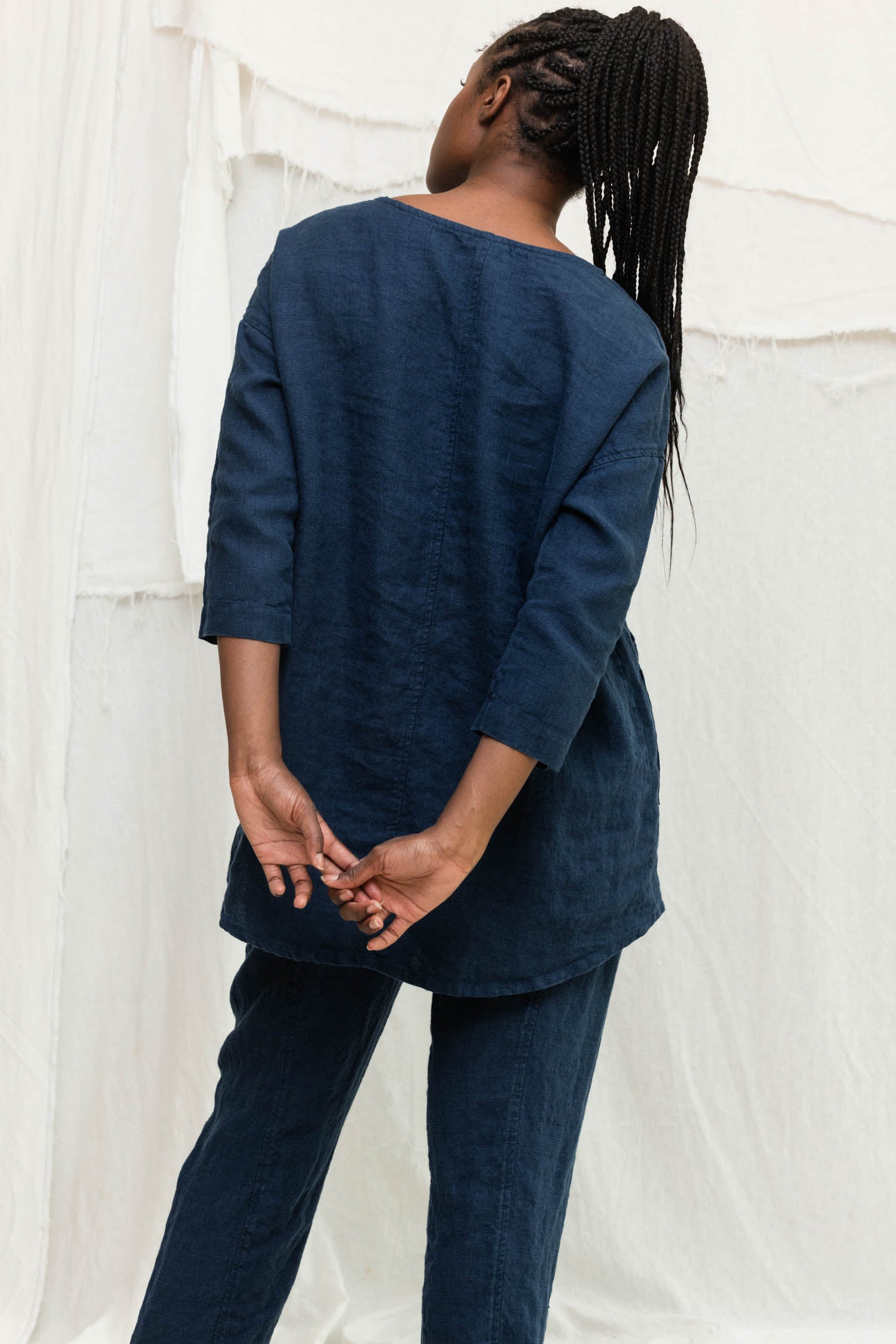 Long Sleeve Harper Tunic in Midweight Linen Indigo#color_indigo