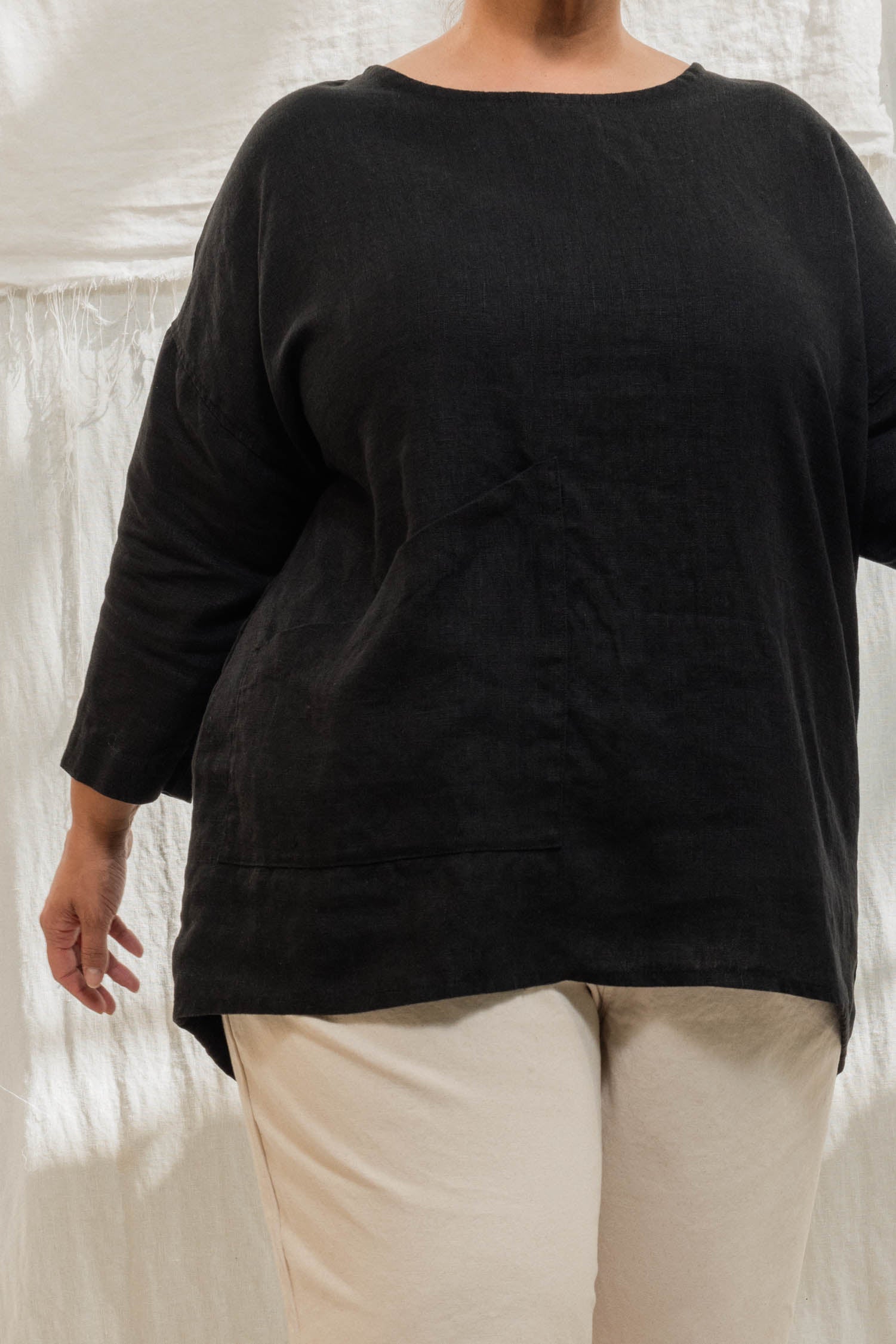 Long Sleeve Harper Tunic in Midweight Linen Ink#color_ink