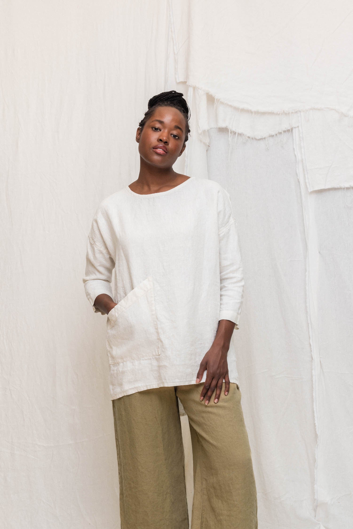 Long Sleeve Harper Tunic in Midweight Linen Salt#color_salt