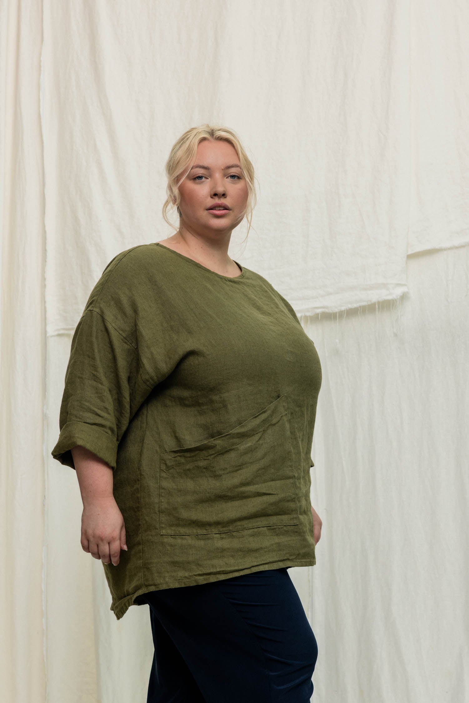 Long Sleeve Harper Tunic in Midweight Linen Verte#color_verte