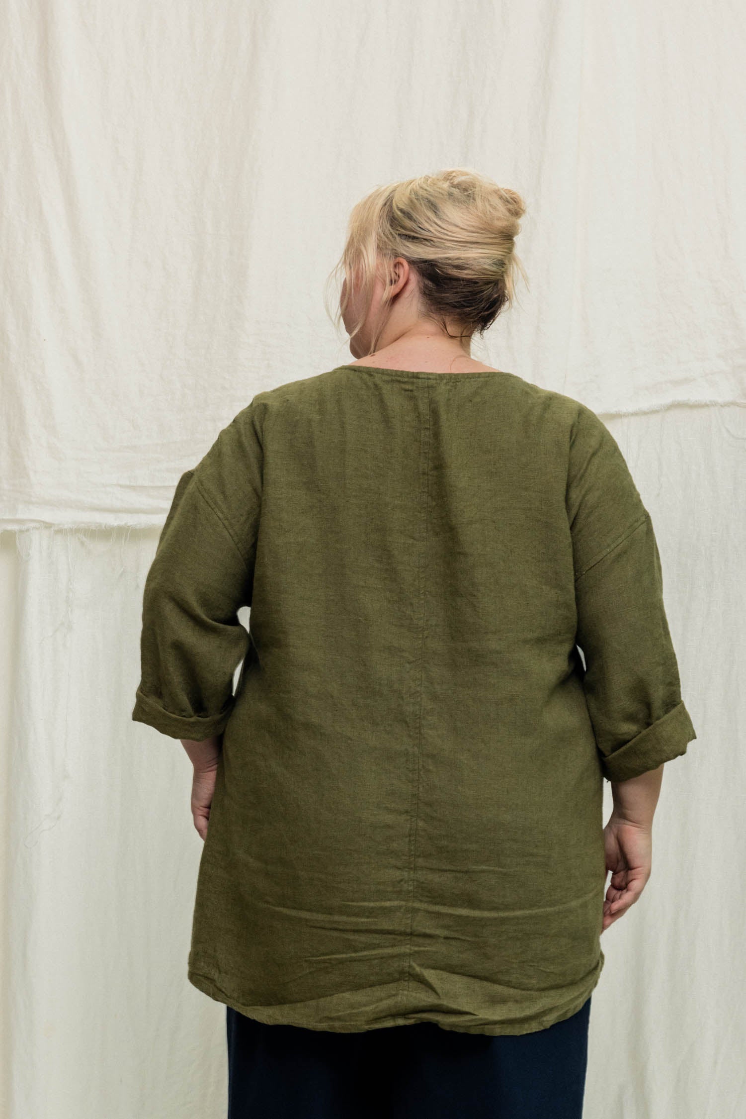 Long Sleeve Harper Tunic in Midweight Linen Verte#color_verte