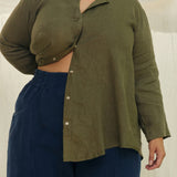 Long Sleeve Kara Snap Top in Lightweight Linen Lichen#color_lichen