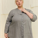Long Sleeve Kara Snap Top in Lightweight Linen Overcast#color_overcast