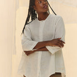 Long Sleeve Kara Snap Top in Lightweight Linen Salt#color_salt