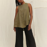Sleeveless Kara Snap Top in Lightweight Linen Lichen#color_lichen