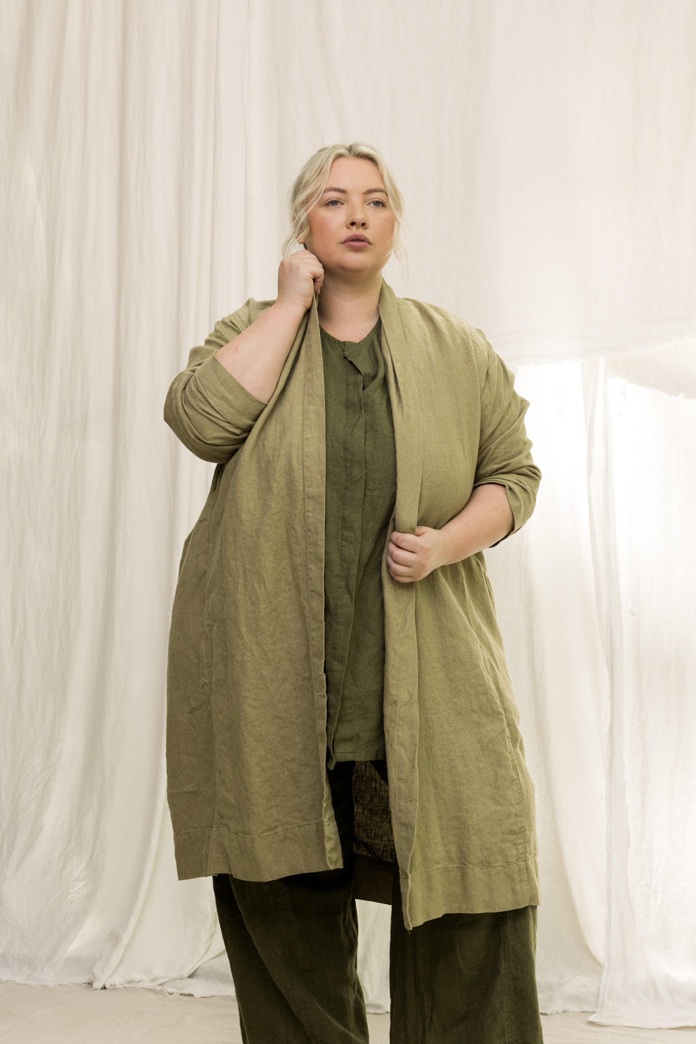 Clyde Trench in Midweight Linen