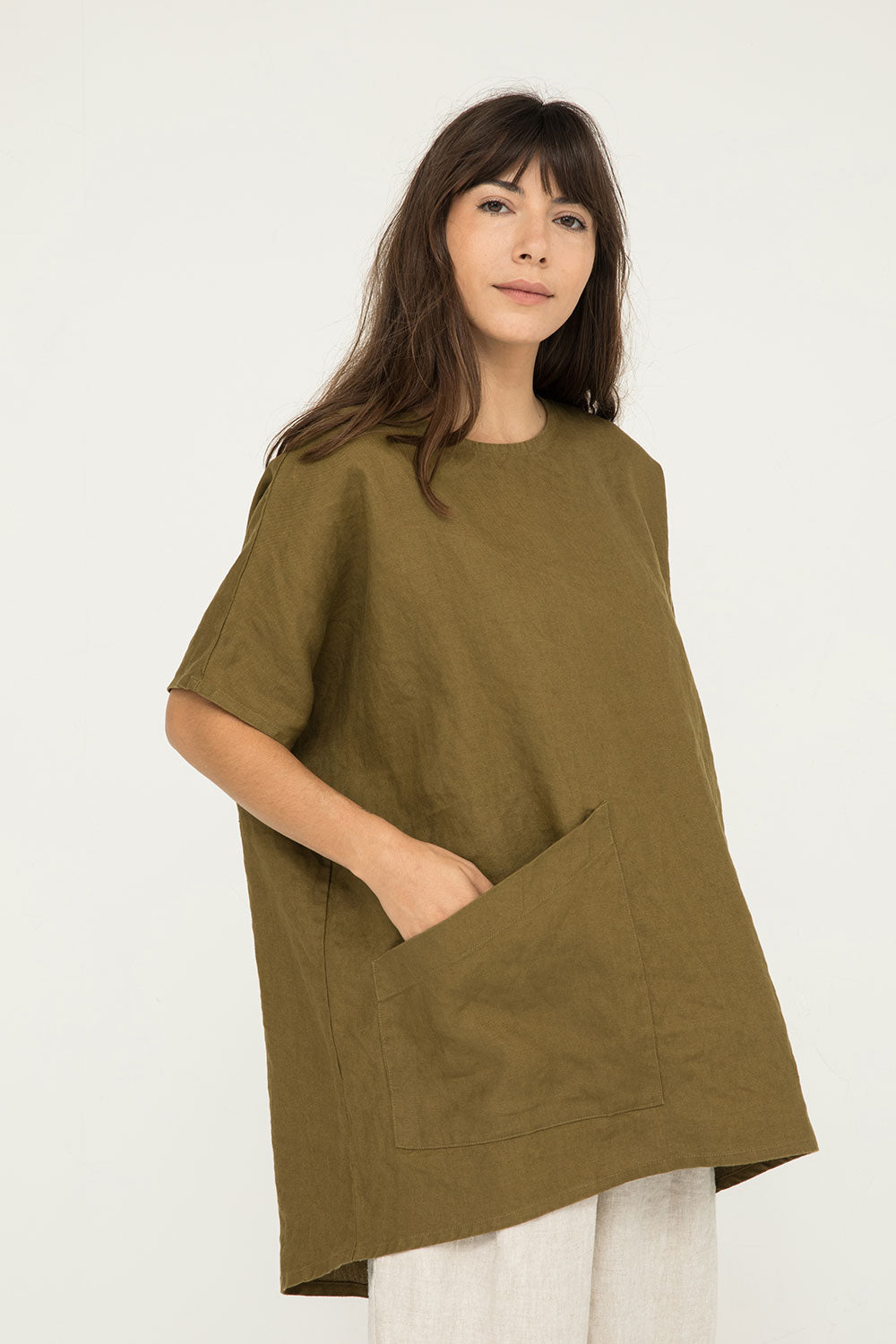 Harper Tunic in Midweight Linen Black#color_olive