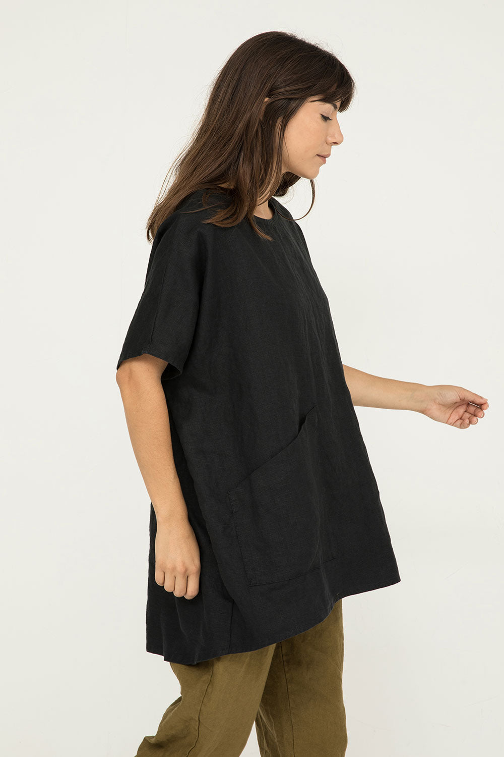 Harper Tunic in Midweight Linen Black#color_black