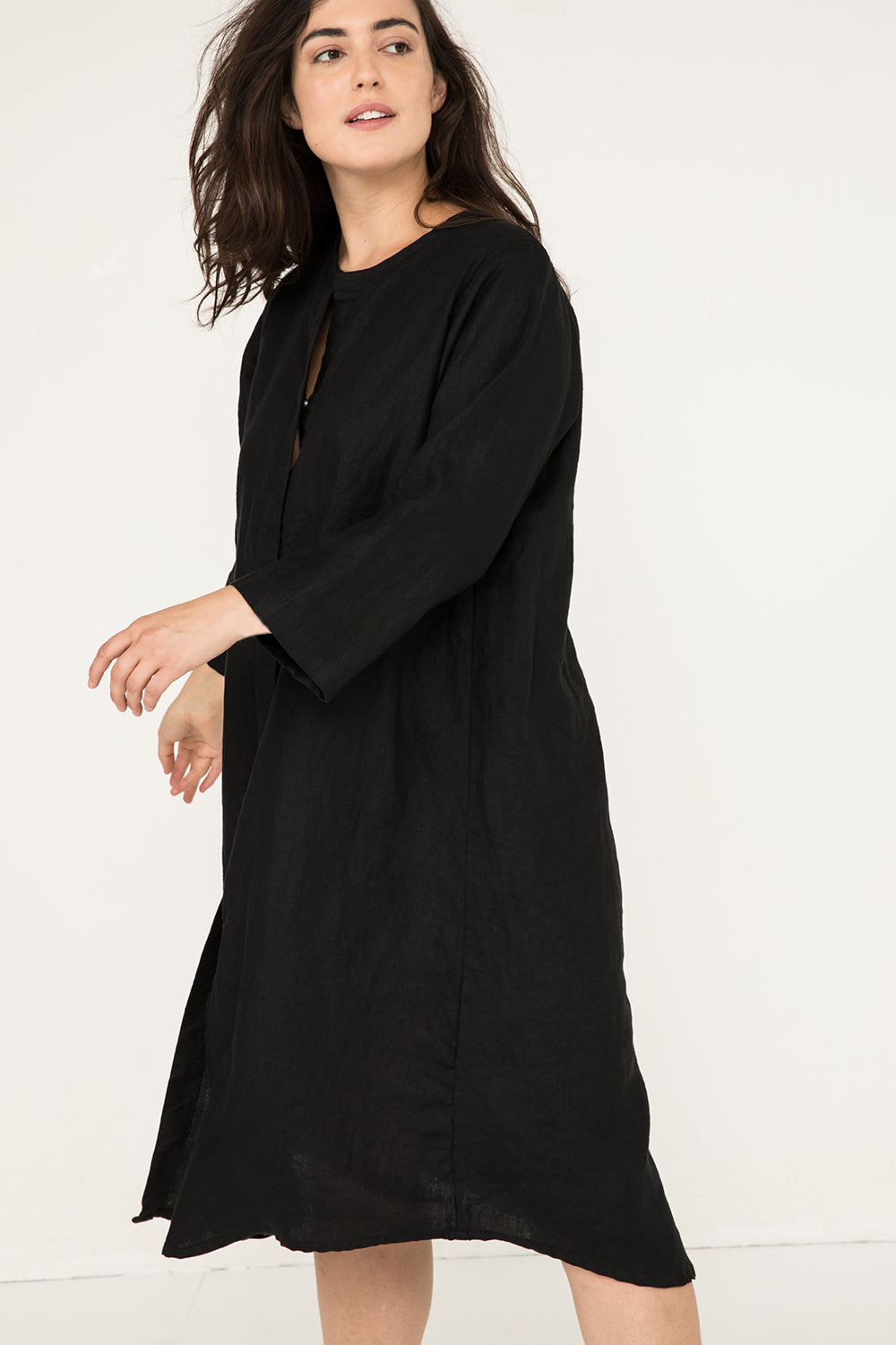 Long Sleeve Kara Snap Dress in Midweight Linen Black#color_black