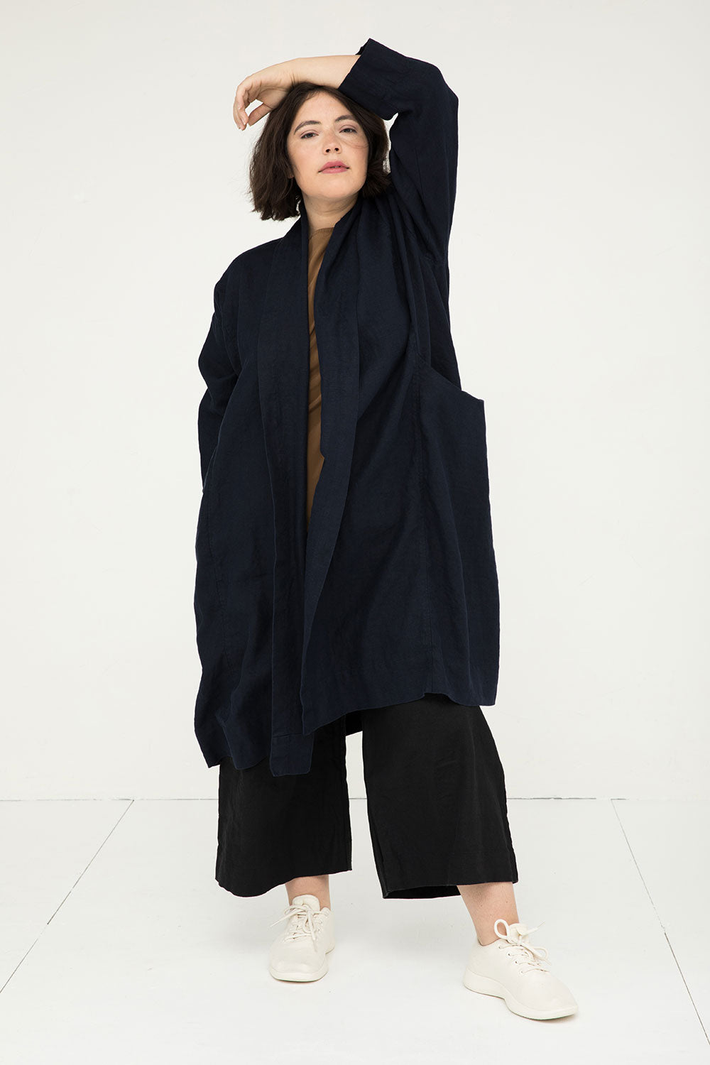 Clyde Trench in Midweight Linen Navy#color_navy