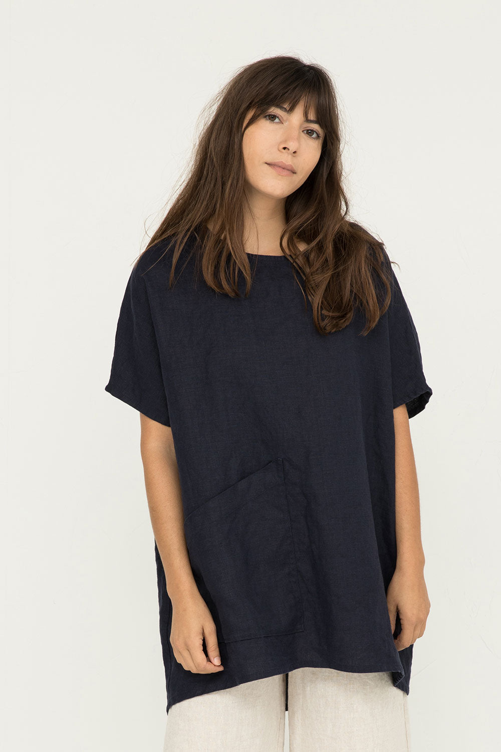 Harper Tunic in Midweight Linen Navy#color_navy