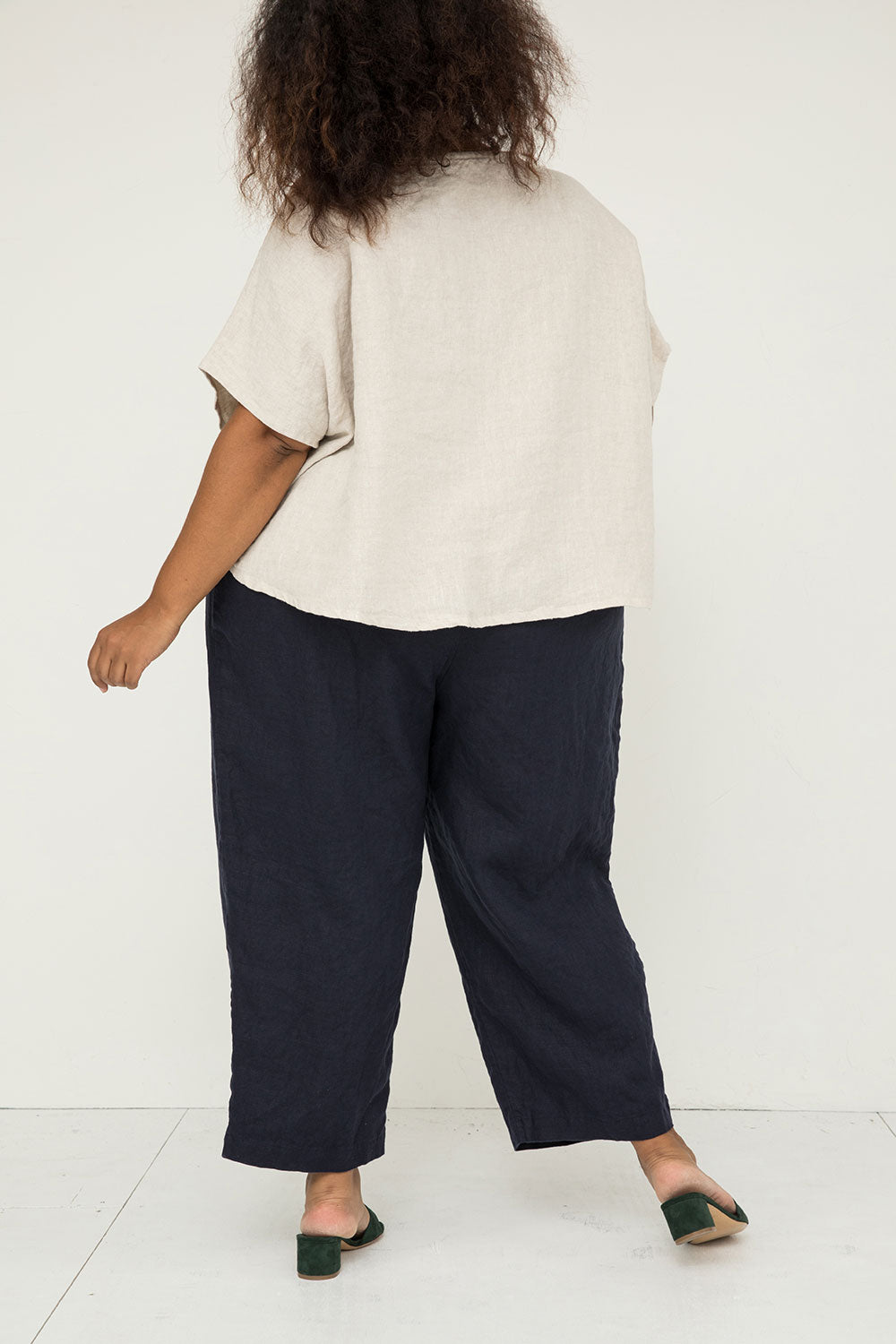 Linn Tee in Midweight Linen Flax#color_flax