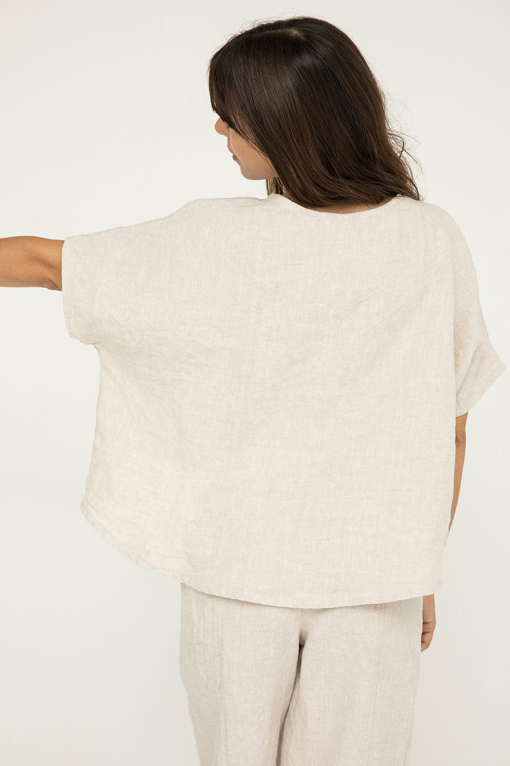 Linn Tee in Midweight Linen Flax#color_flax