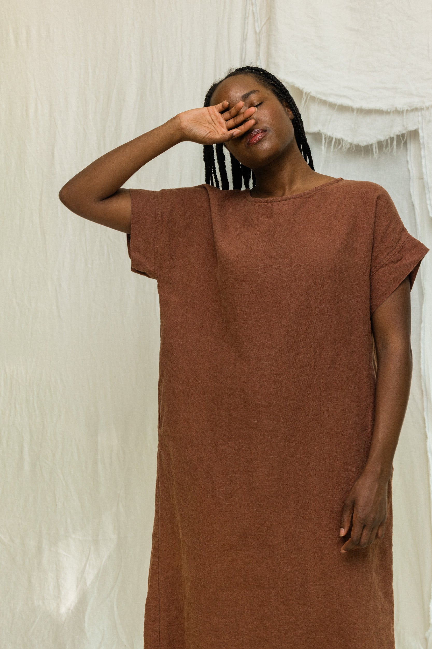 Georgia Midi in Midweight Linen Georgia Midi in Midweight Linen