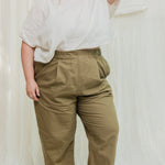 Andy Trouser in Organic Cotton Canvas Olivine#color_olivine