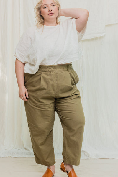 Andy Trouser in Organic Cotton Canvas Olivine#color_olivine