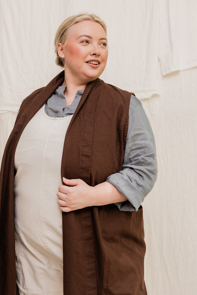 Clyde Vest in Organic Cotton Canvas Umber#color_umber