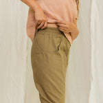 Clyde Work Pant in Organic Cotton Canvas Olivine#color_olivine