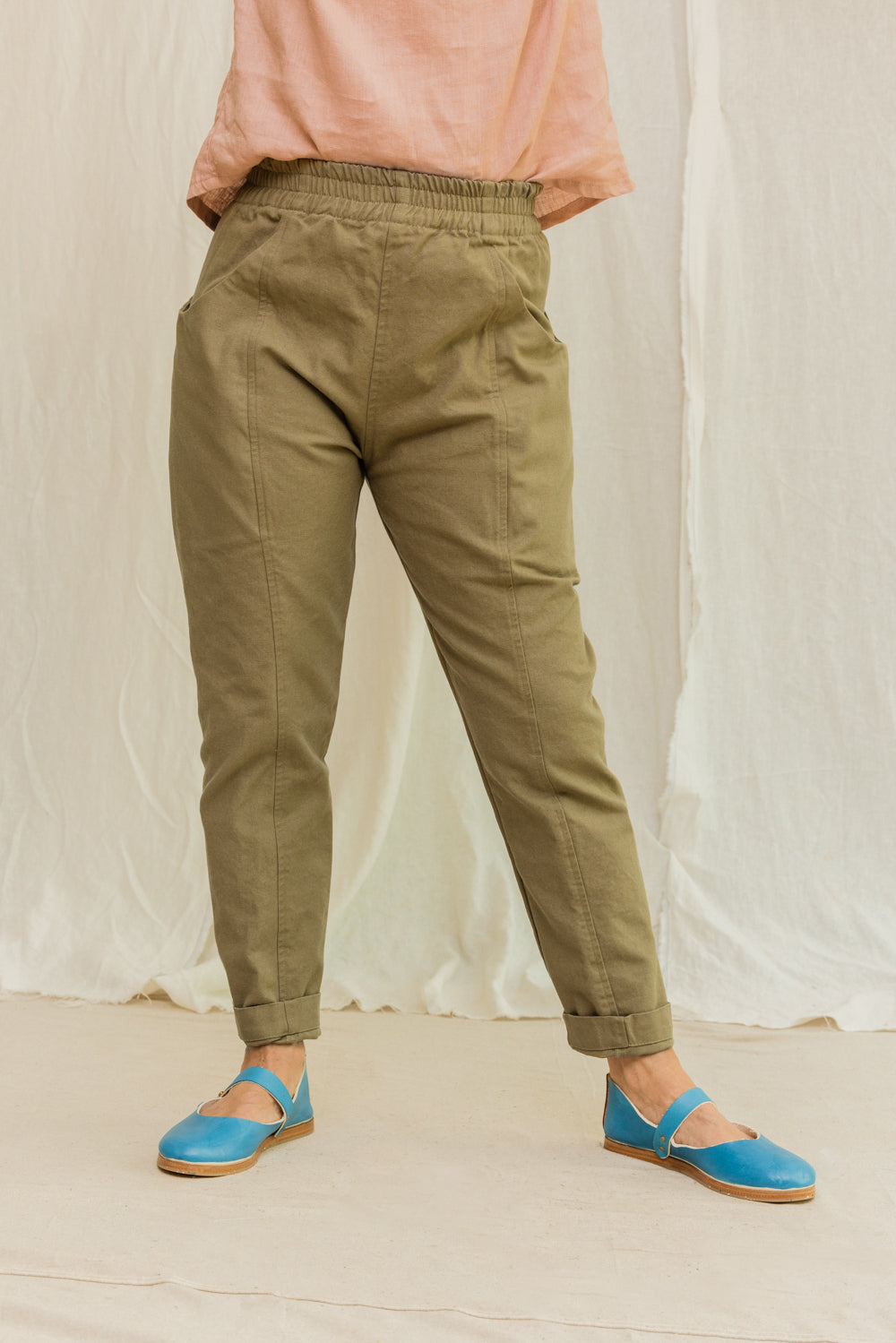 Clyde Work Pant in Organic Cotton Canvas Olivine#color_olivine