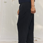 Andy Trouser in Washable Silk Graphite#color_graphite