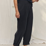 Andy Trouser in Washable Silk Graphite#color_graphite