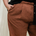 Andy Trouser in Midweight Linen Cedar#color_cedar