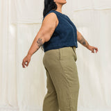 Andy Trouser in Midweight Linen Pear#color_pear