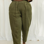 Andy Trouser in Midweight Linen Verte#color_verte