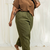 Andy Trouser in Midweight Linen Verte#color_verte