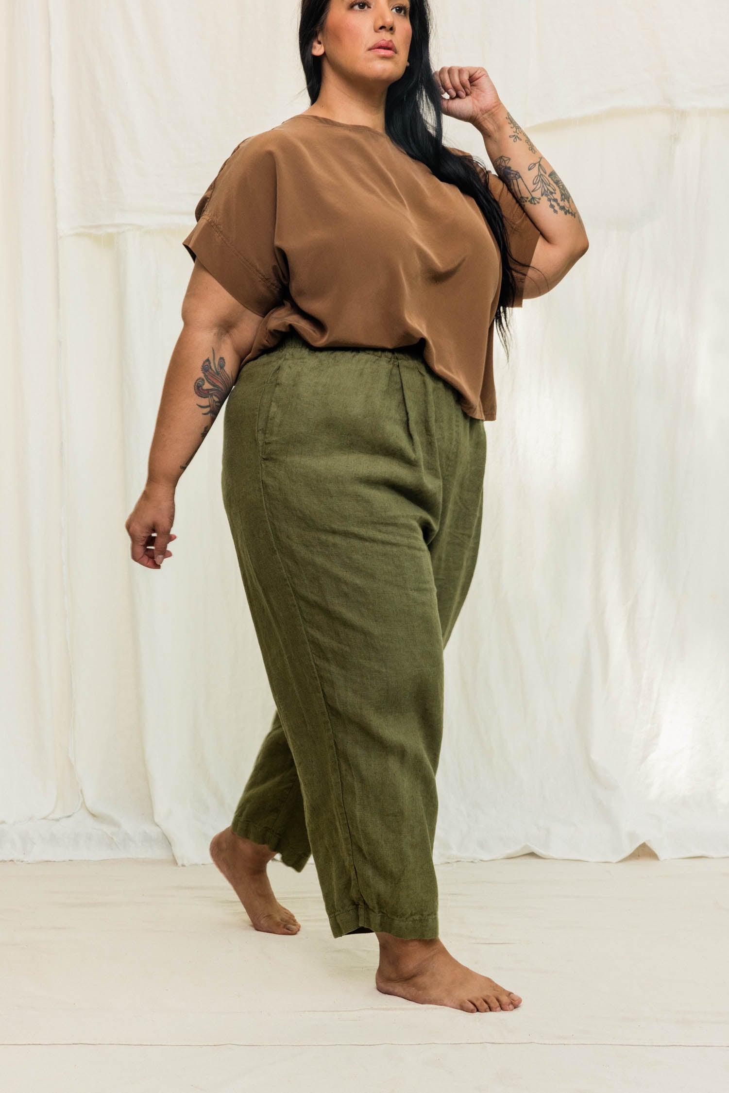 Andy Trouser in Midweight Linen Verte#color_verte