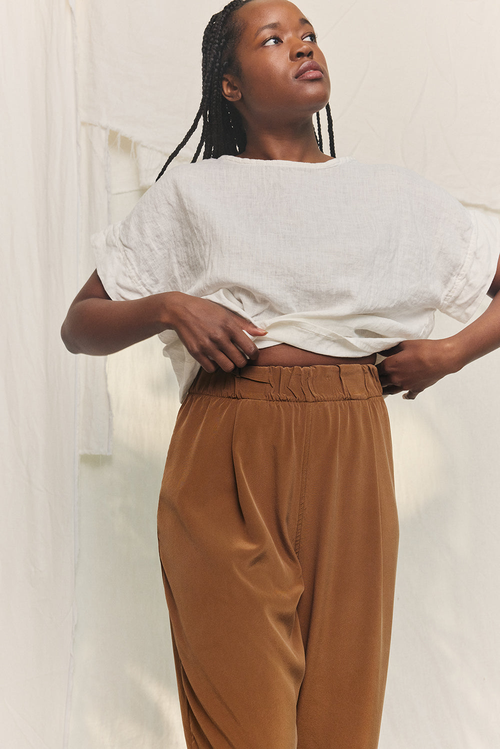 Andy Trouser in Washable Silk Ochre#color_ochre